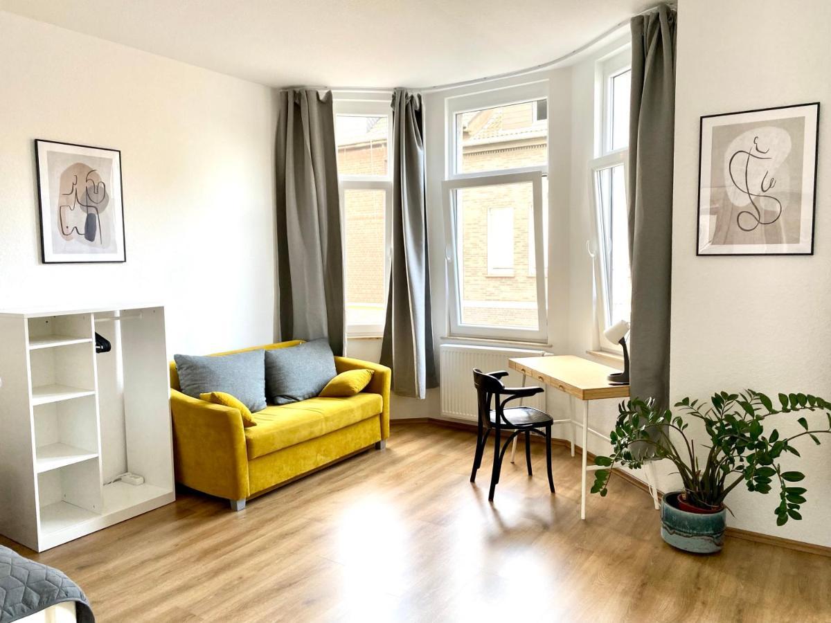 2 Rooms, Free Parking, 25 Min To Duesseldorf, 150 Mbps Wlan Дуйсбург Экстерьер фото