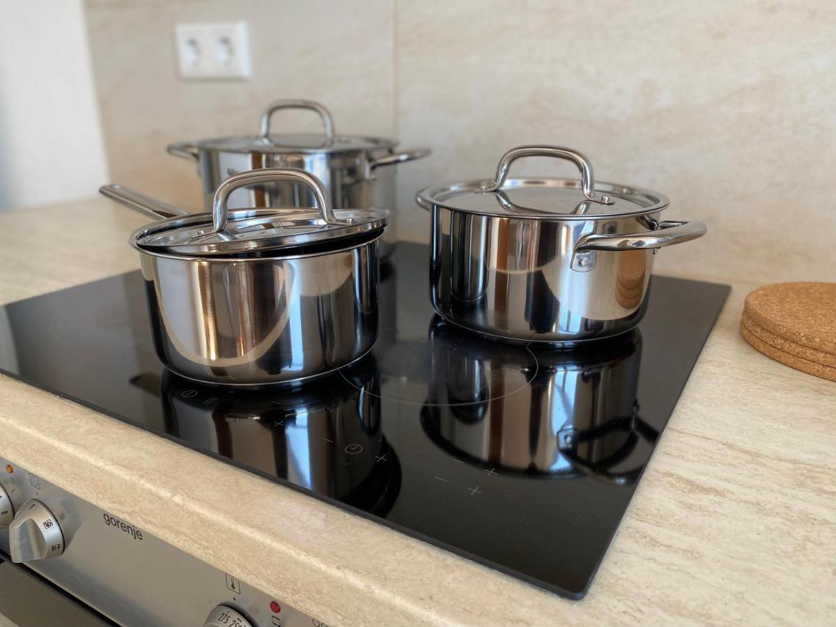 2 Rooms, Free Parking, 25 Min To Duesseldorf, 150 Mbps Wlan Дуйсбург Экстерьер фото